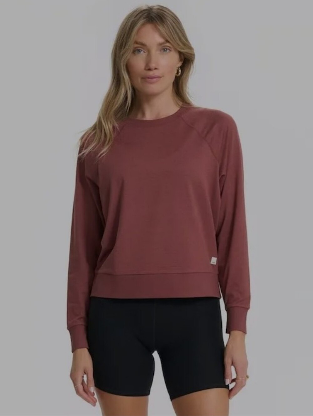 Vuori Women’s Long Sleeve Halo Crew Heathered Rosewood Medium